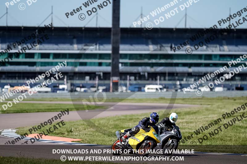 Rockingham no limits trackday;enduro digital images;event digital images;eventdigitalimages;no limits trackdays;peter wileman photography;racing digital images;rockingham raceway northamptonshire;rockingham trackday photographs;trackday digital images;trackday photos